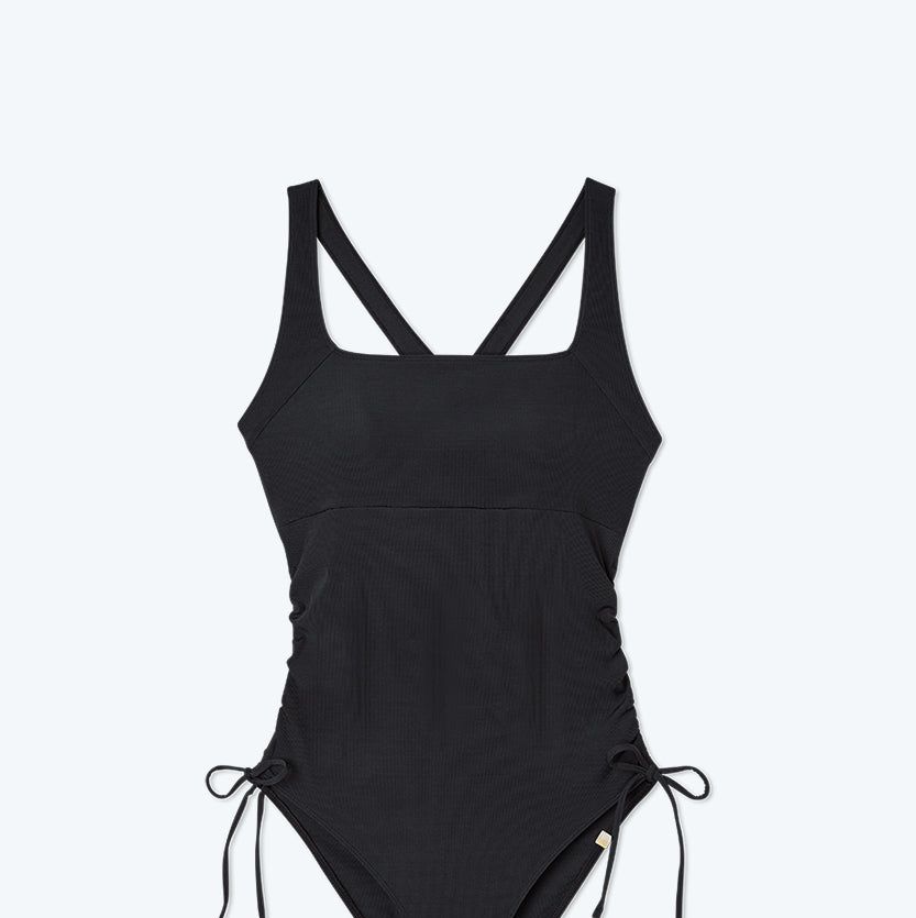 18 Best Maternity Swimsuits of 2023