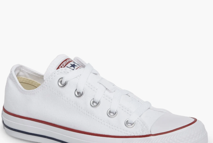 doloroso trapo desinfectar 22 Best White Sneakers For Women In 2023: Comfy, Affordable Shoes