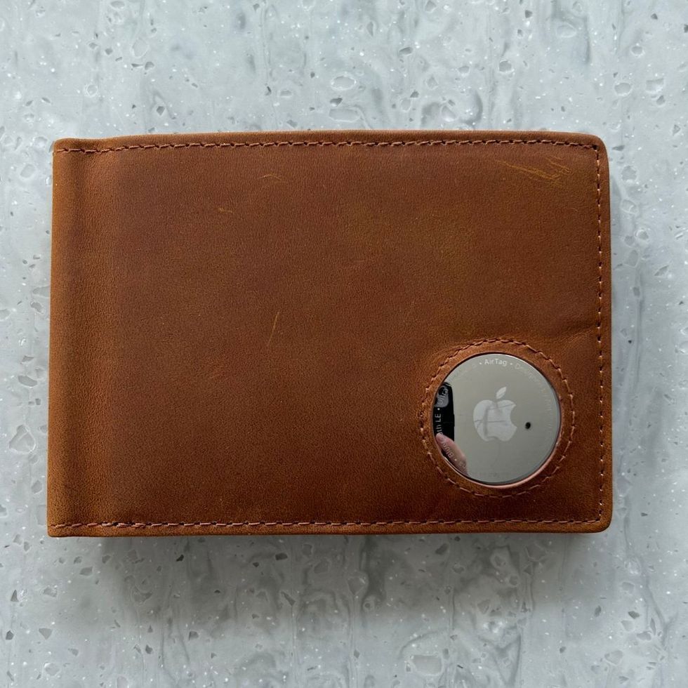 Mens Wallet for Apple AirTag, Full Grain Leather