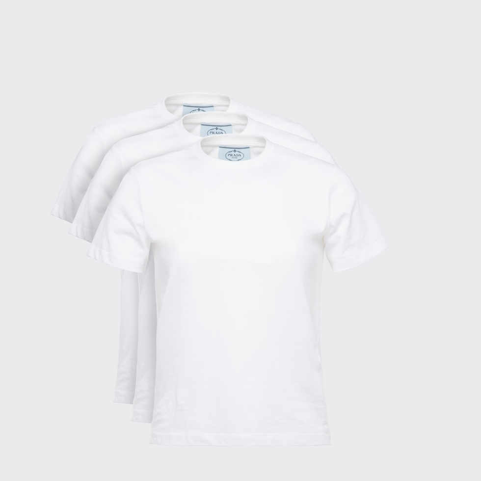 Luxury Fashion White T-shirt Chic and Trendy Graphic Tee 