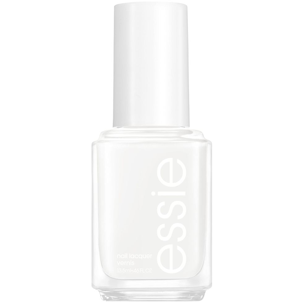 Nail polish with professional results, semi-permanent effect, white color.