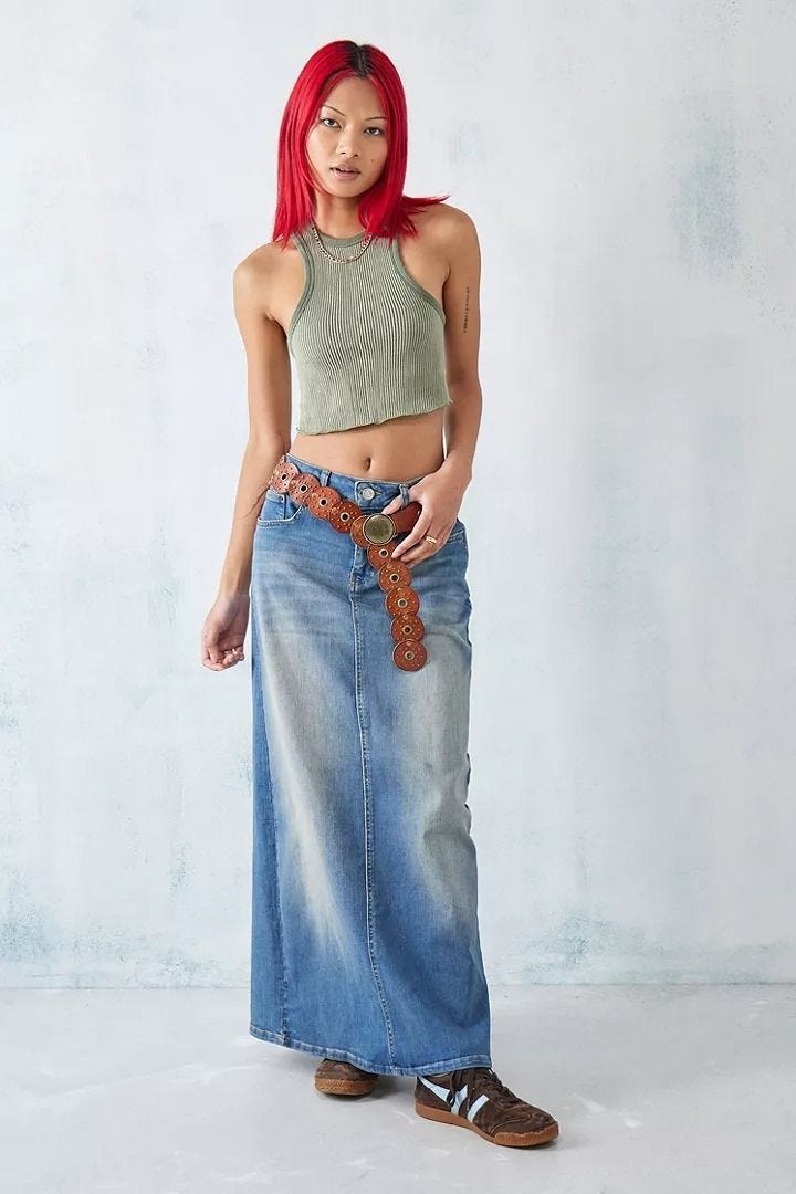 Rok Maxi Berwarna Biru Rok Maxi Berwarna Biru