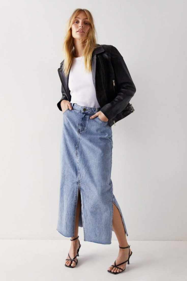 Rok Maxi Denim Bagian Depan Terbelah Rok Maxi Denim Bagian Depan Terbelah