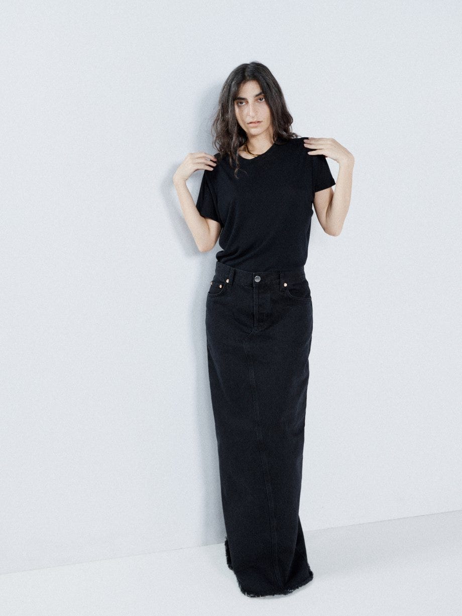 Rok maxi denim katun organik belah belakang Rok maxi denim katun organik belah belakang