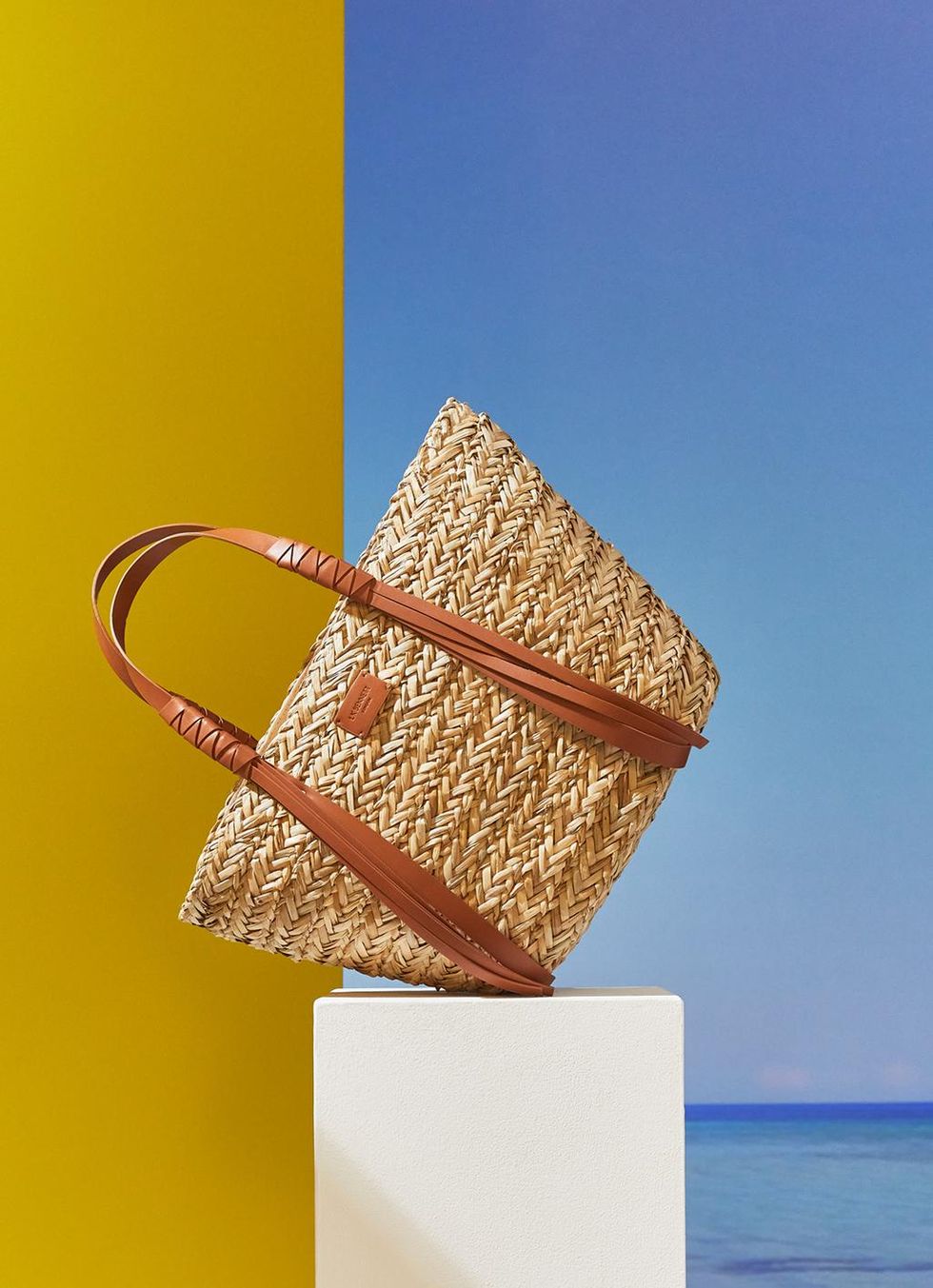 30 of the Chicest Straw Bags To Wear This Summer - In The Groove
