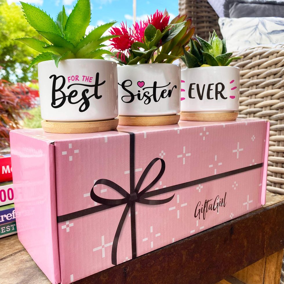 Top 24 Most Unique Birthday Gifts Ideas For Sister - Personal Chic