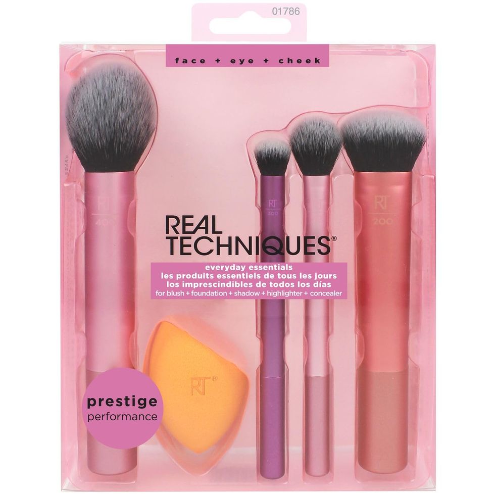 Everyday Essentials Makeup Brush Complete Face Set (Miracle Complexion Sponge, Expert Face, Blush, Setting and Deluxe Crease Brushes)