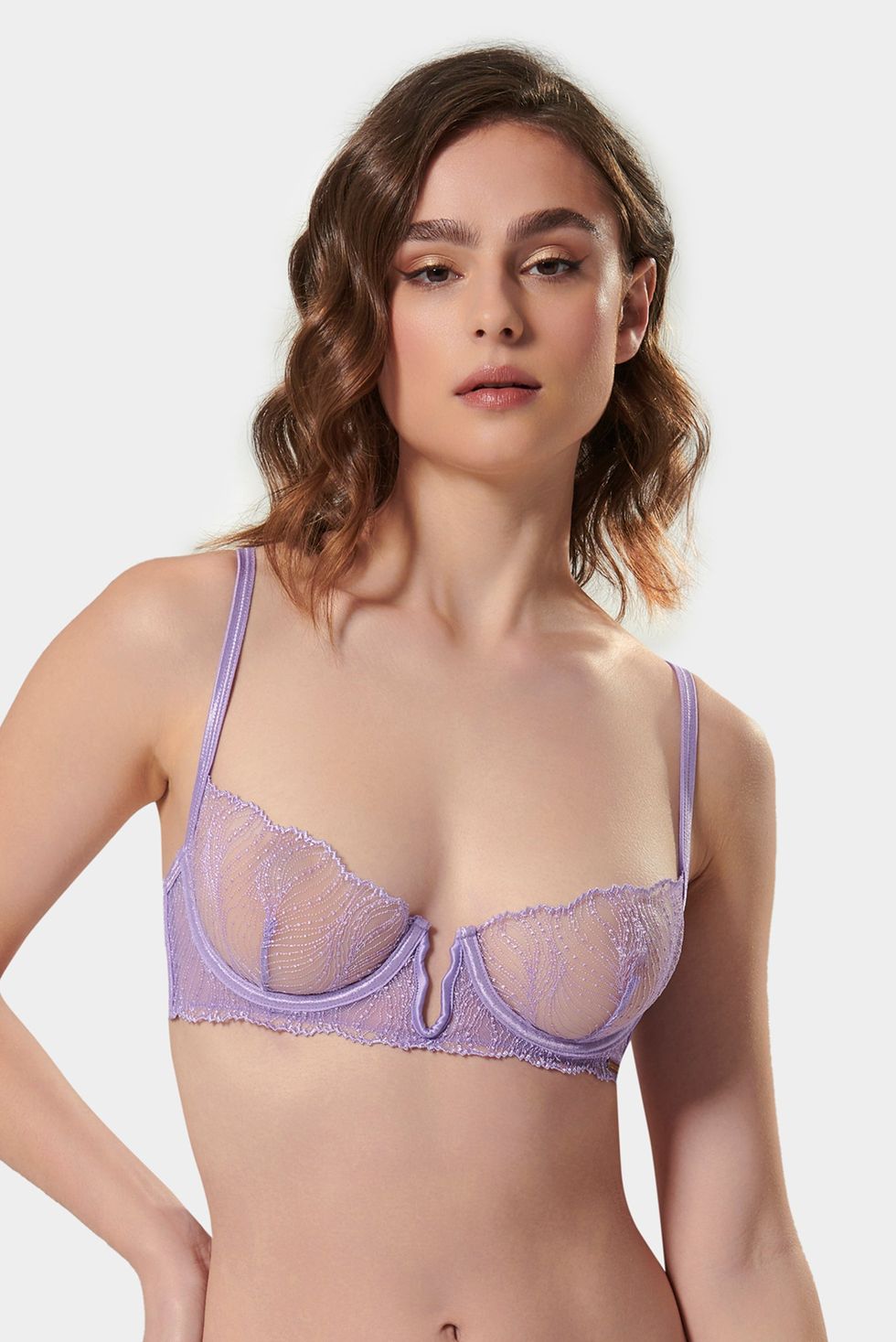 I have lopsided yitties - most bras leave a gap on one side but I found a  style that hugs both boobs perfectly