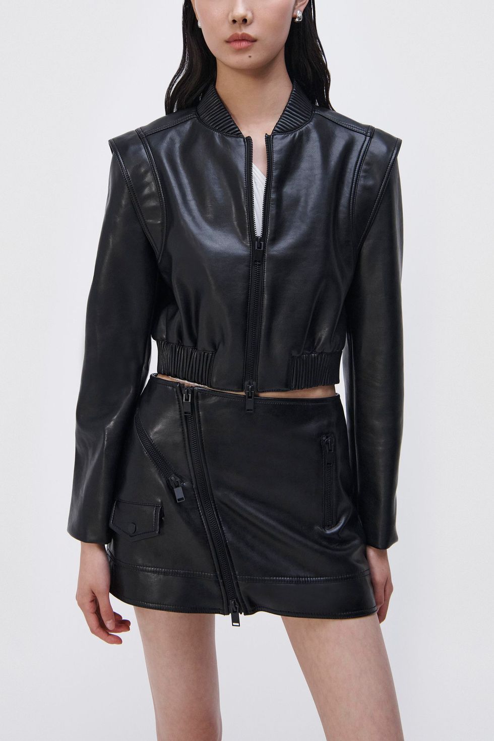 20 Best Leather Jackets for Women 2023 – WWD