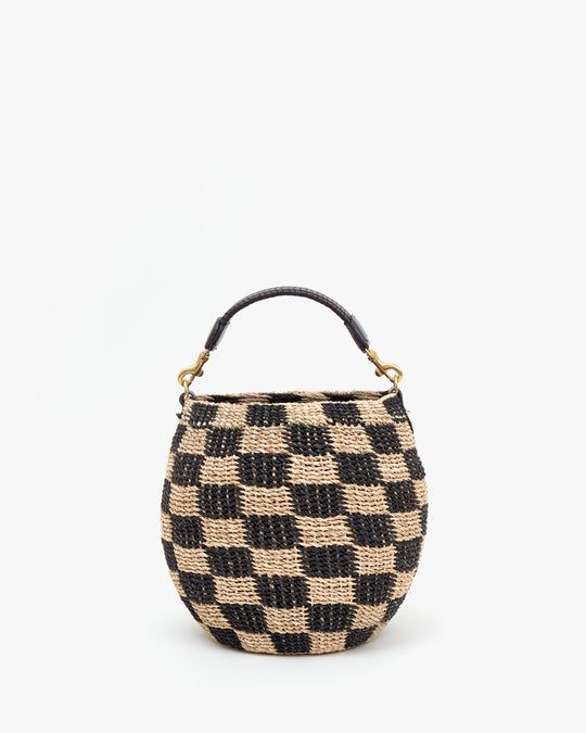 The Clare V Pot De Miel: This Woven Bucket Bag Is Totally Worth It - The  Mom Edit