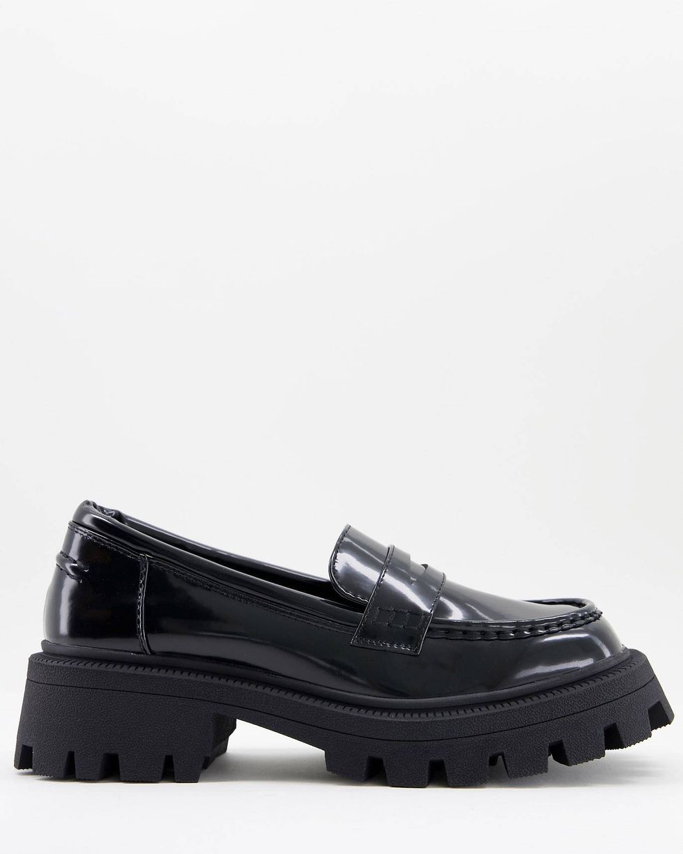Mulled chunky loafer in black