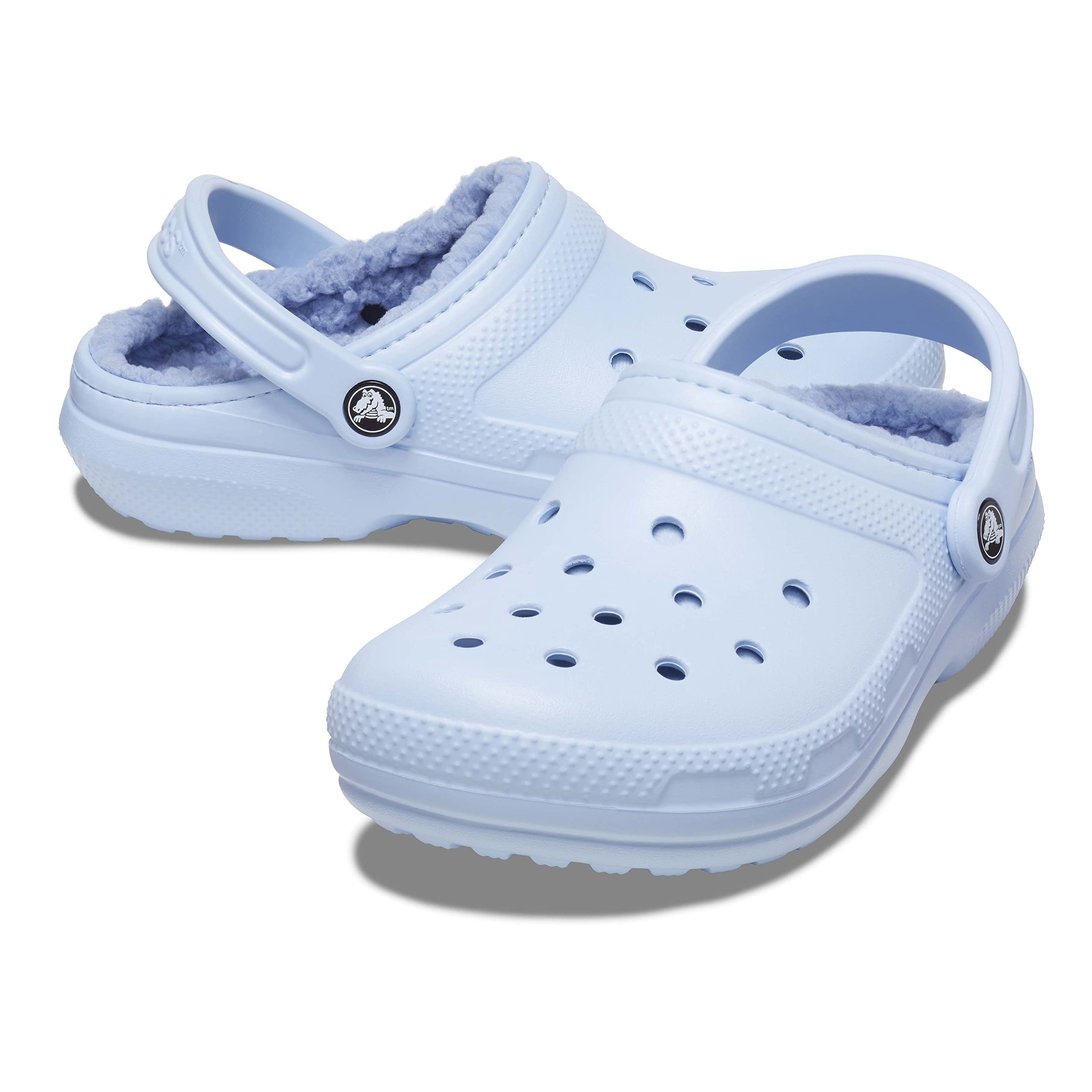 What Podiatrists Want You To Know About Crocs & Your Kid's Feet