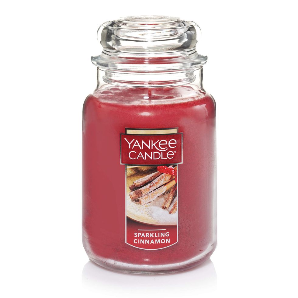 Sparkling Cinnamon Scented Classic Candle