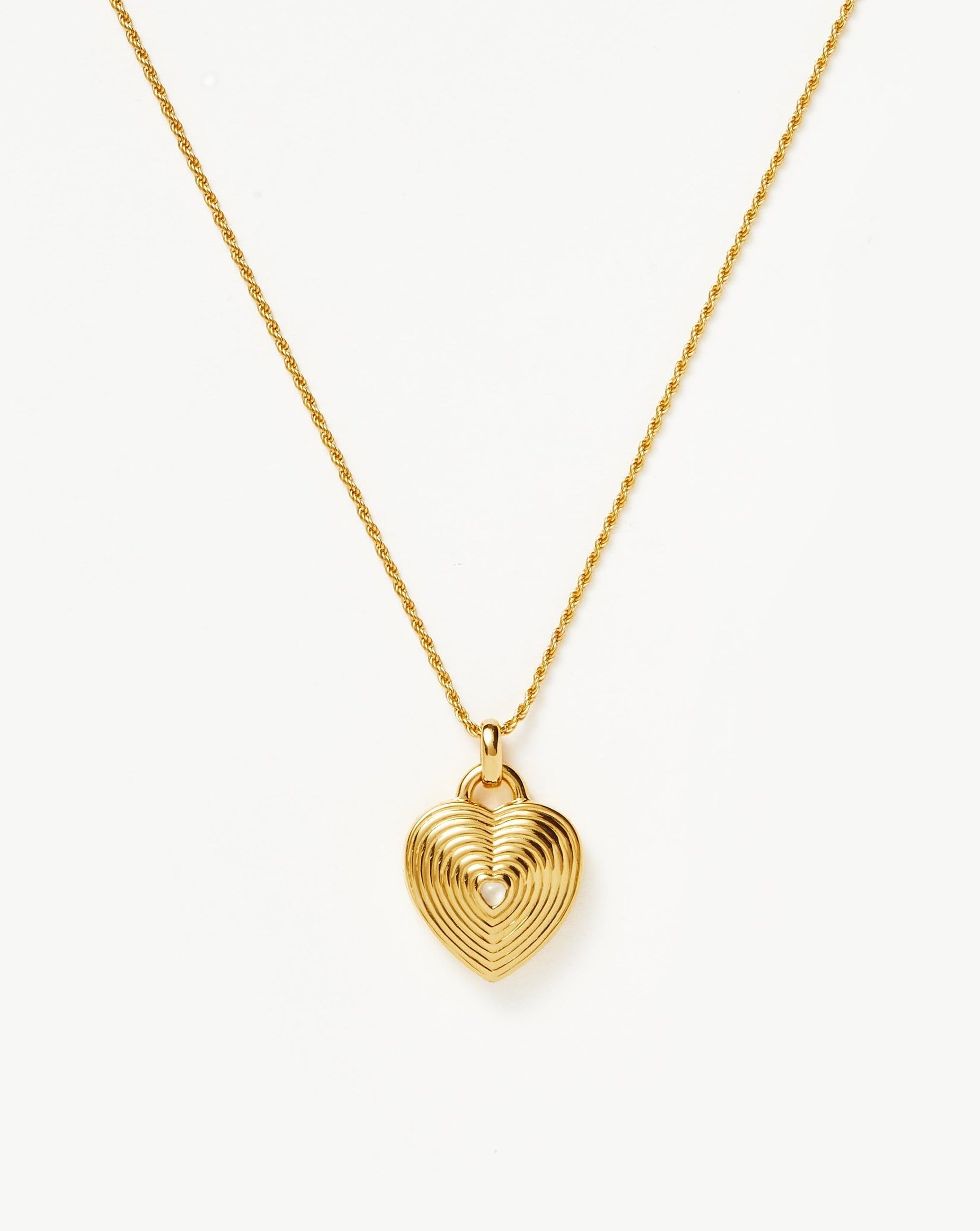 Best Heart Necklaces to Channel the Barbie in You 2023