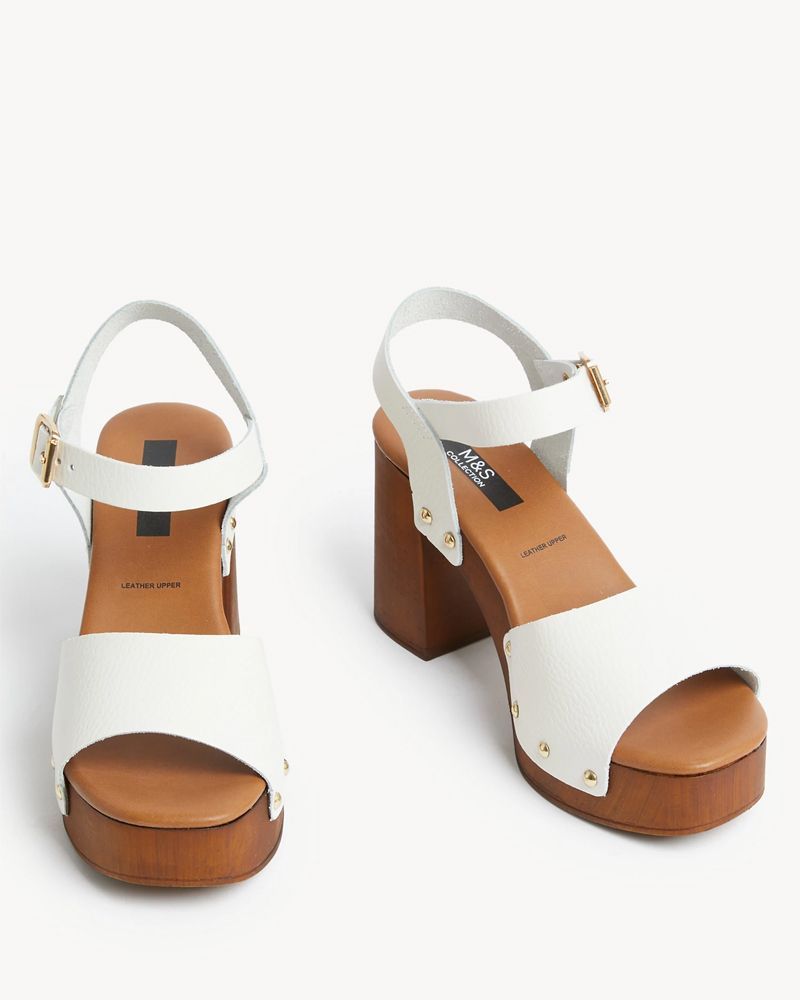 Clog discount sandal heels