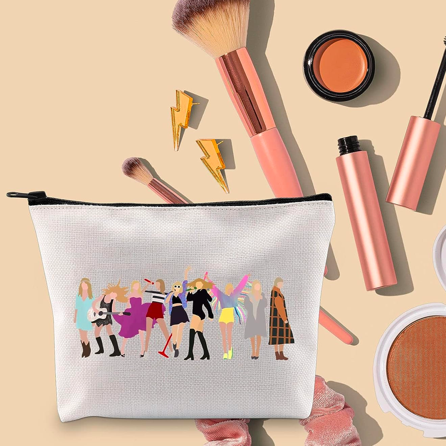 33 Best Gifts for Taylor Swift Fans 2024, According to Swifties