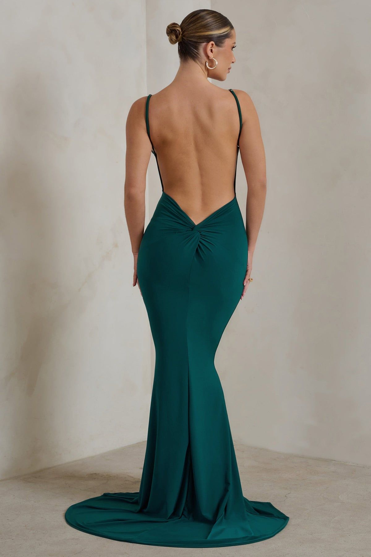 Elegant backless outlet dresses