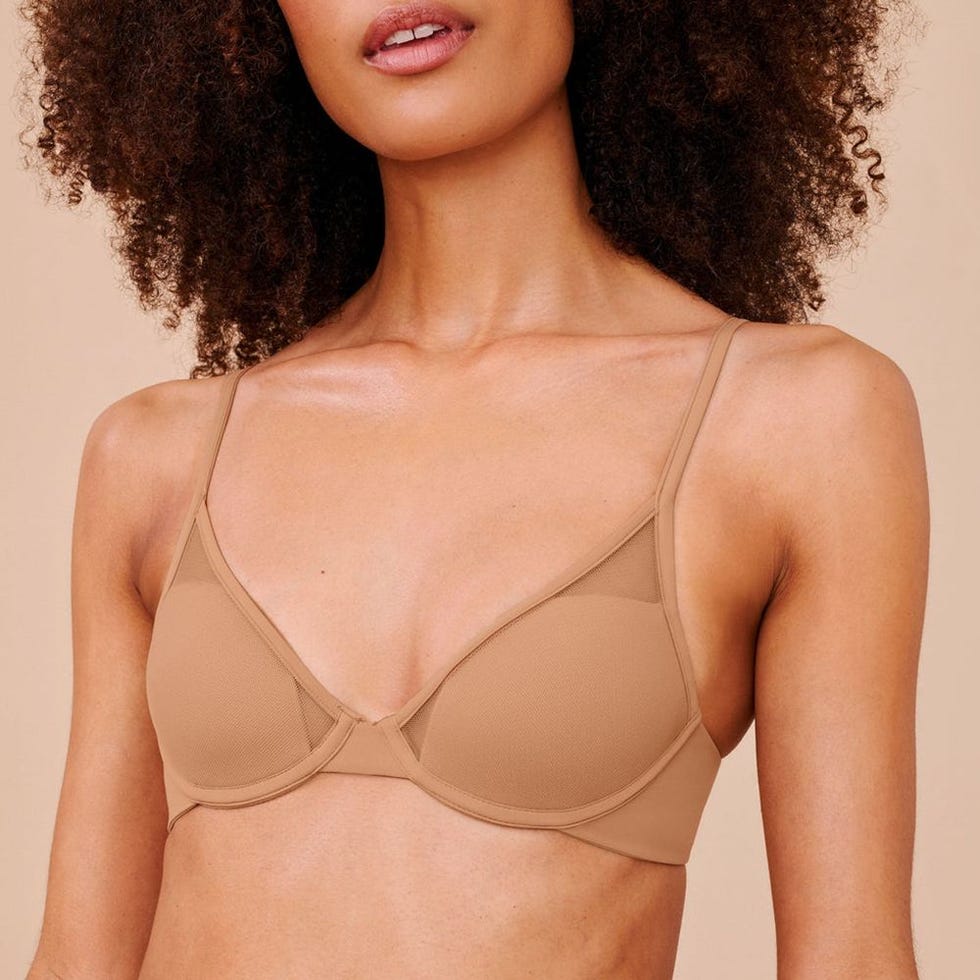 The Best Fitting Bra Styles For a Wide Set Chest