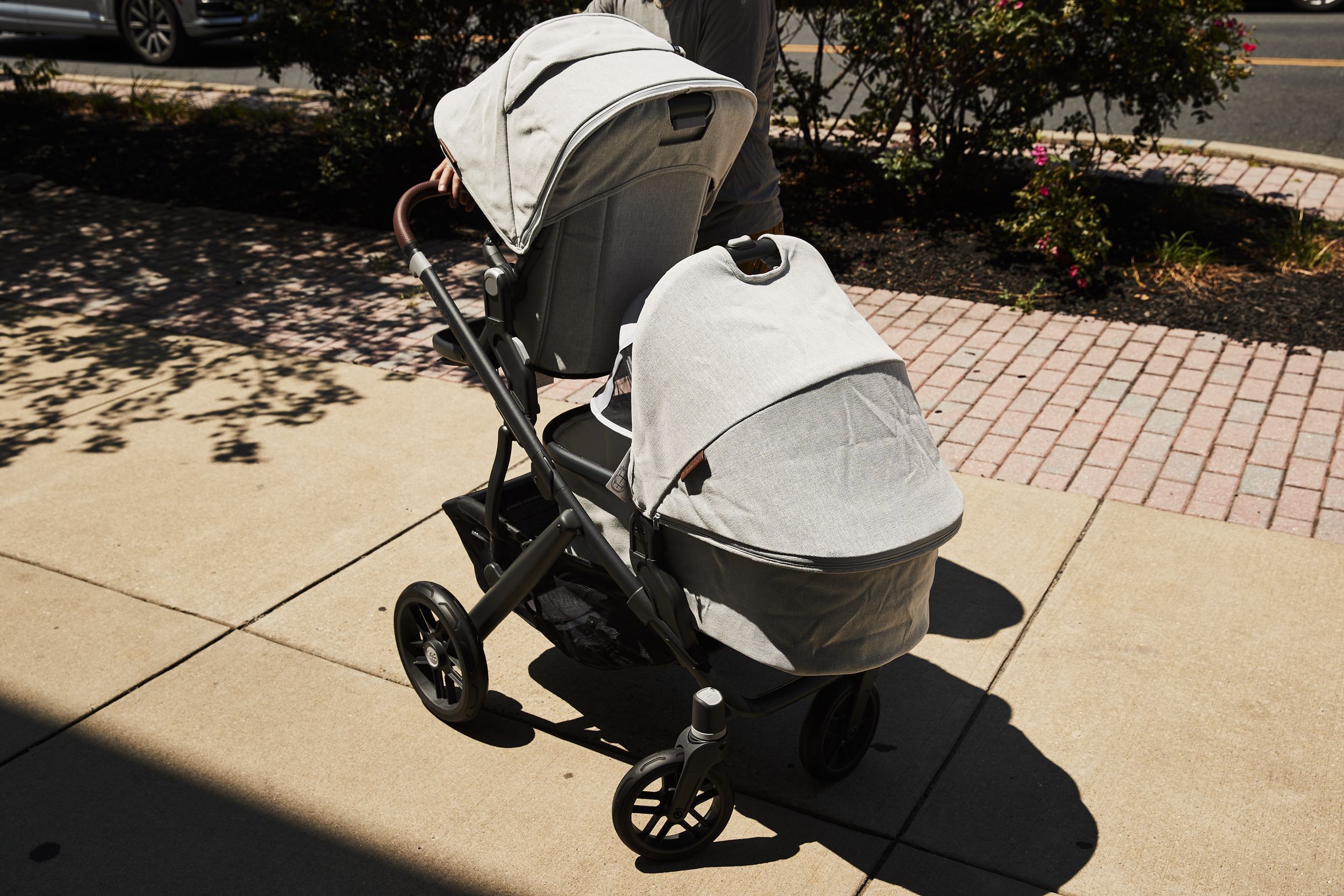 Easiest double outlet stroller to push