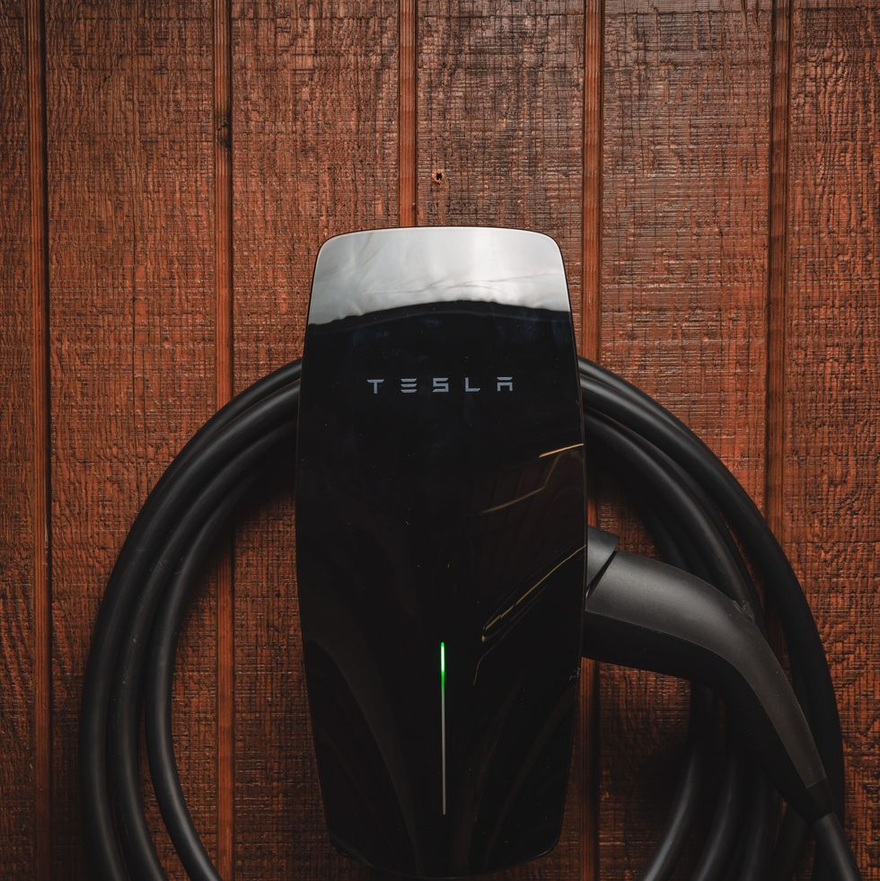  Tesla Universal Wall Connector - Electric Vehicle (EV) Charger  with Dual Plug Type - Compatible for All North American EVs - Level 2 - up  to 48A with 24' Cable : Automotive