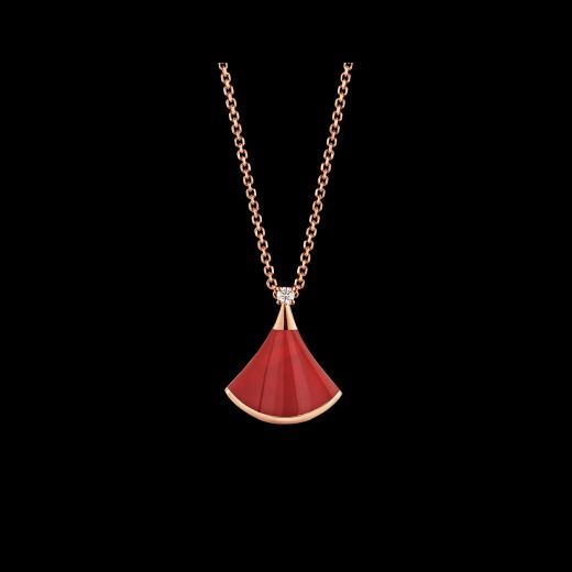 Gwyneth paltrow triangle on sale necklace