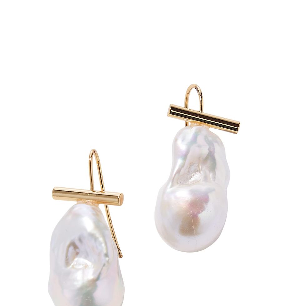 Louis Vuitton® Go-14 Earrings Gold. Size in 2023  Fashion jewelry earrings,  Womens fashion jewelry, Fashion jewelry