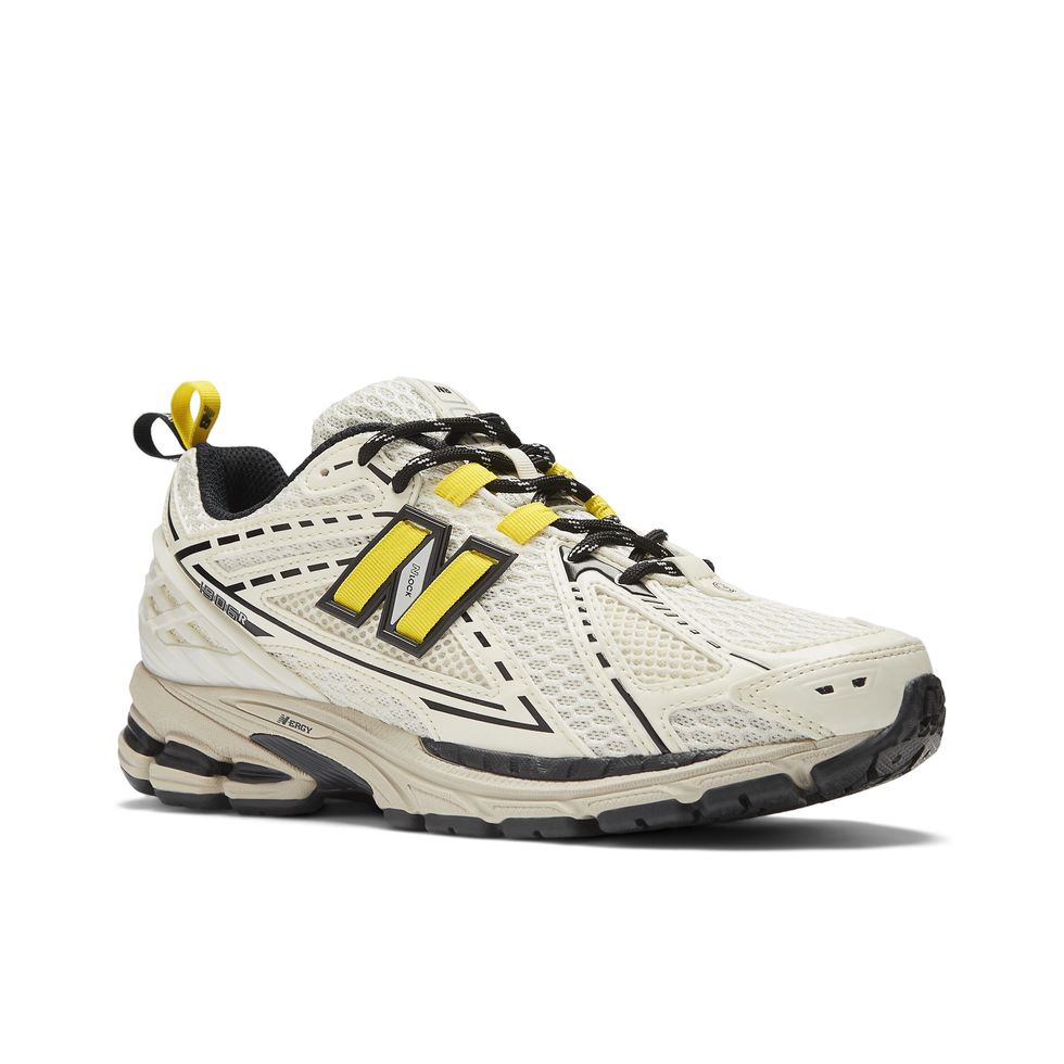 mate Lotsbestemming Monumentaal How to Shop the Latest Ganni x New Balance Sneaker Collaboration