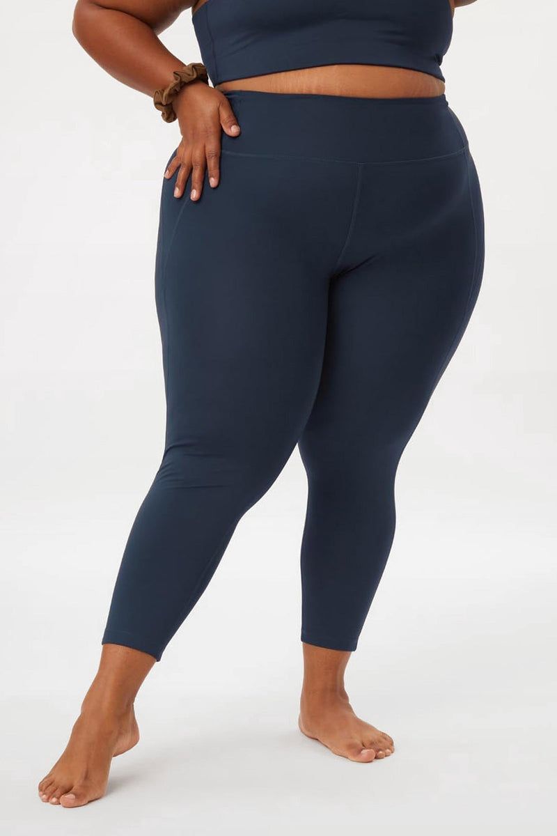 SPANX Booty Boost Active Leggings in Midnight Navy