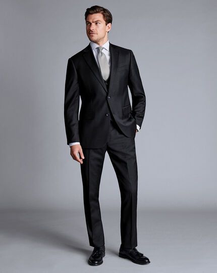 12 Black Suit Combinations With Shirts, Tie and Shoes For Men