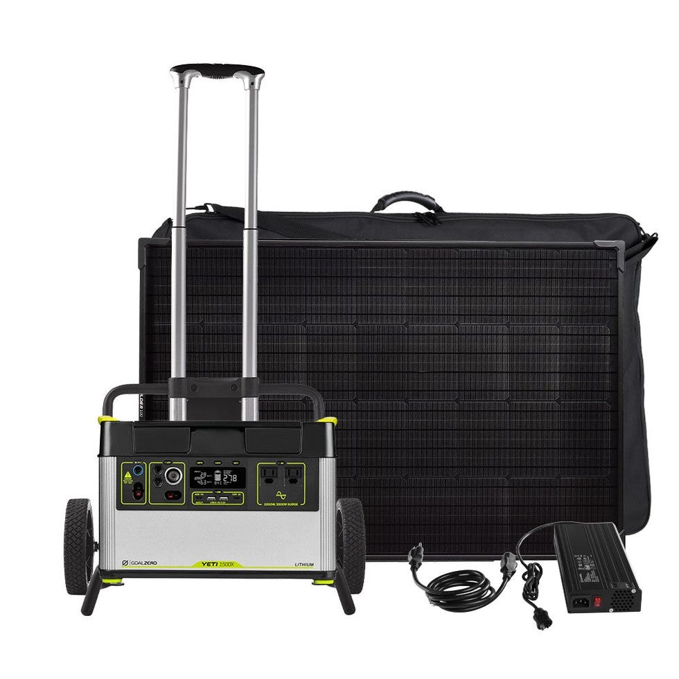 Yeti 1500X + (4) Gerador Solar Boulder 100 Yeti 1500X + (4) Gerador Solar Boulder 100