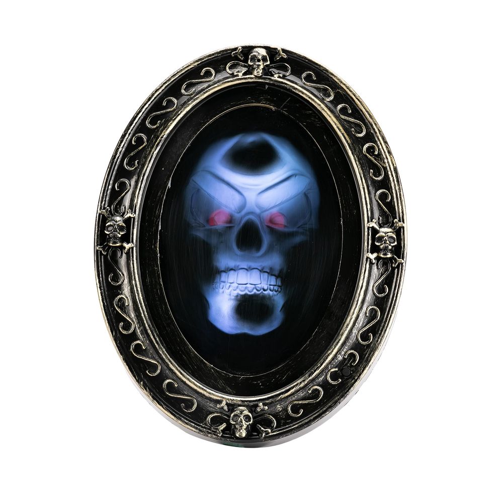 Motion Activated Skull Mirror