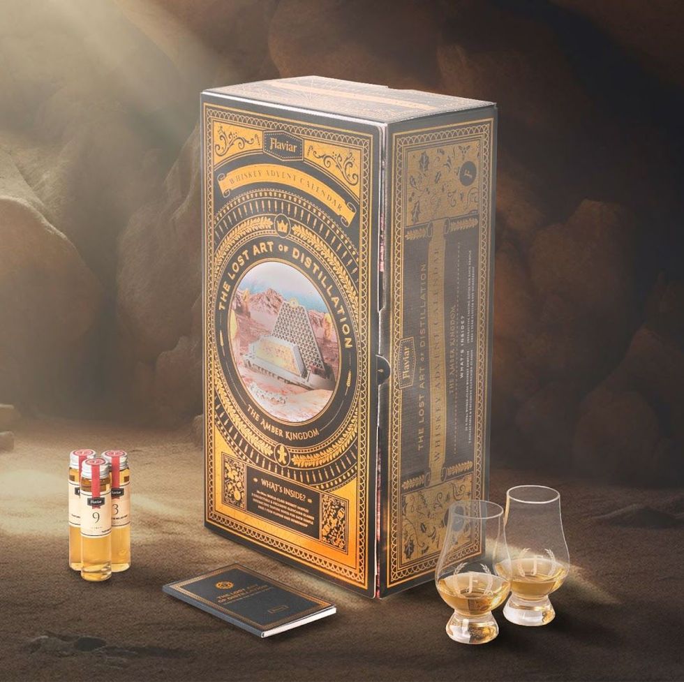 Flaviar Whiskey Advent Calendar 2023: The Lost Art of Distillation