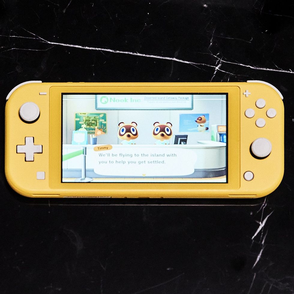 Are we entering into a new handheld console era?