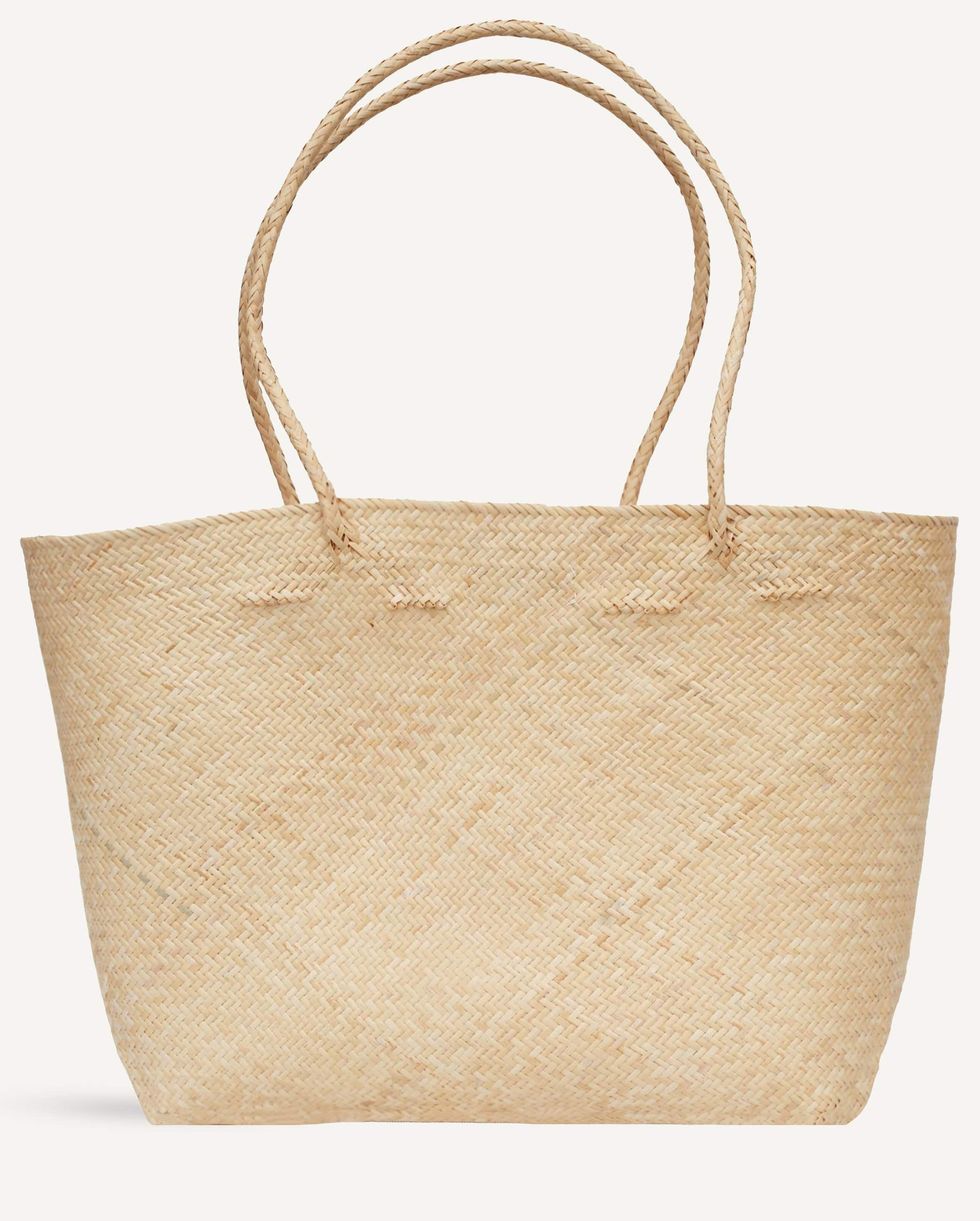 30 of the Chicest Straw Bags To Wear This Summer - In The Groove