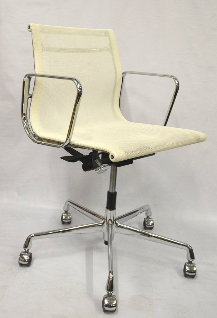 Charles & Ray Eames - Vitra office chair 