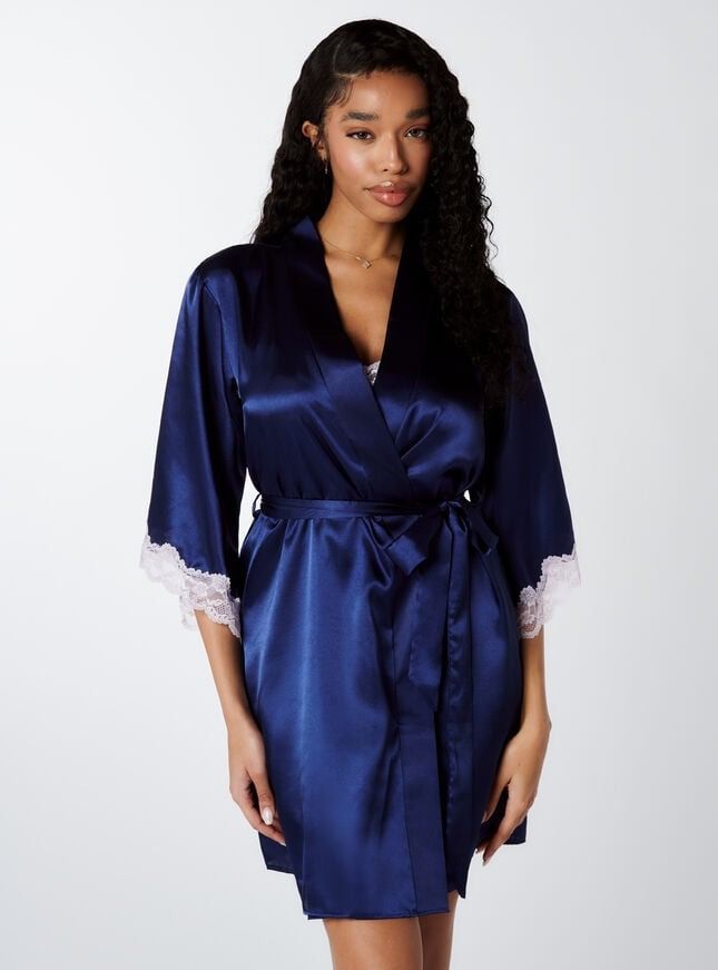 BLACK DRESSING GOWN WITH FEATHER SLEEVES