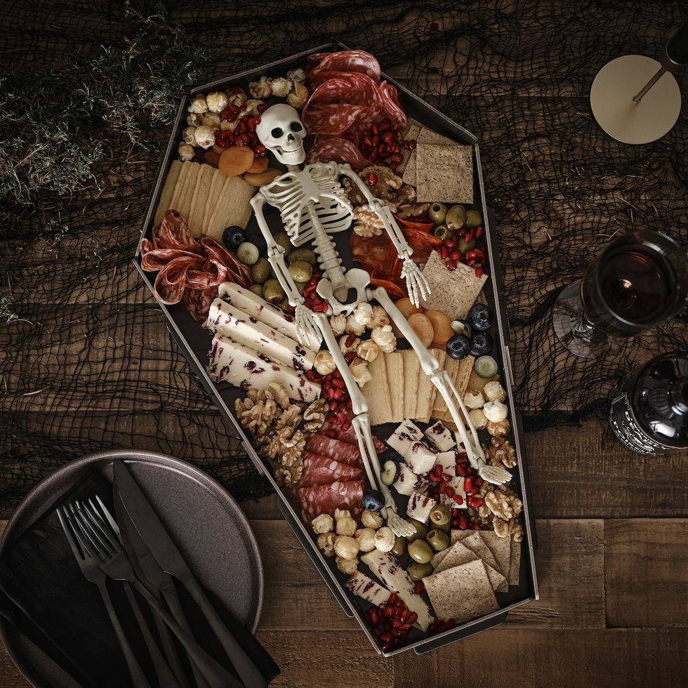 Black Coffin Grazing Board