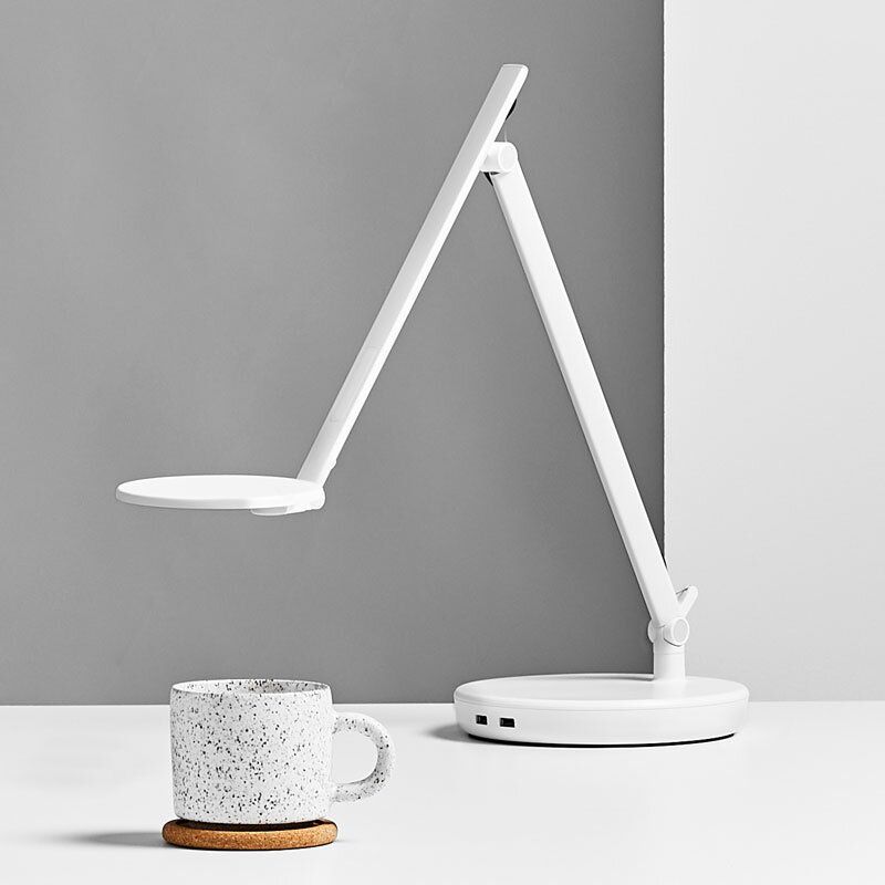 Aerelight OLED Desk Lamp review: A deluxe desk lamp that's ahead