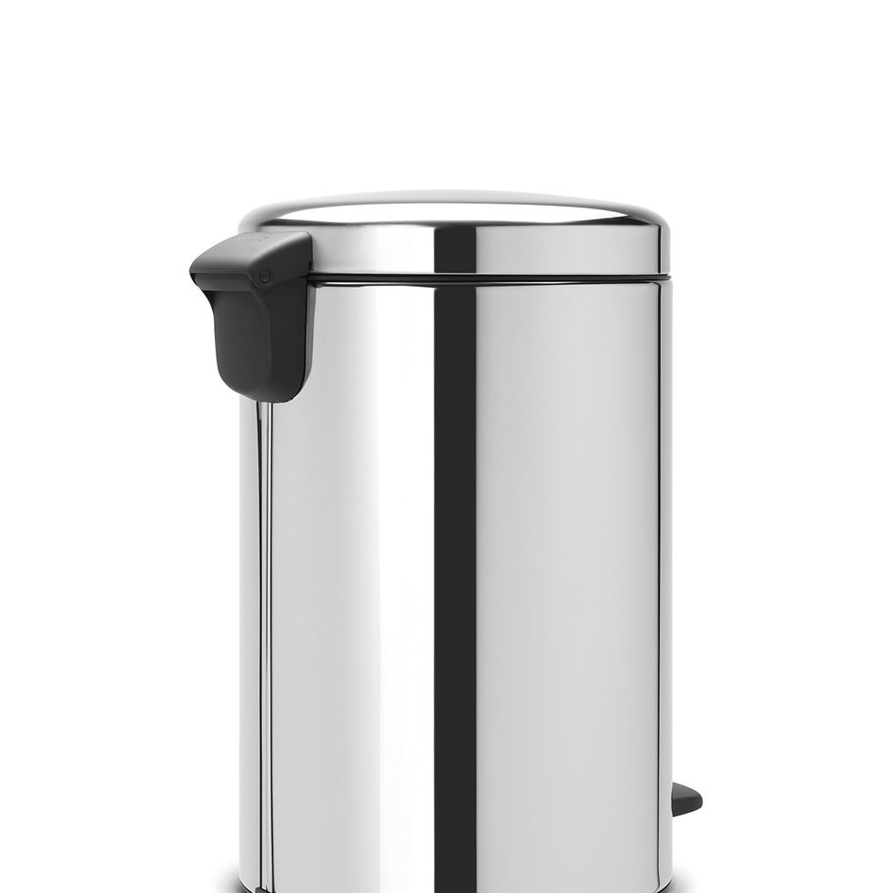 My Perfect Kitchen Trash Can • Everyday Cheapskate