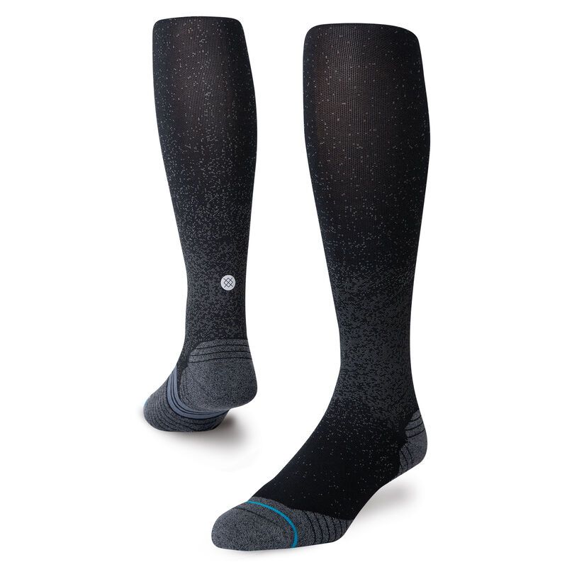 15 Best Compression Socks for Men in 2023: Travel, Running, and