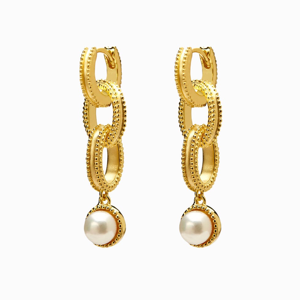 Freshwater Pearl Twisted Drop Earrings Freshwater Pearl Twisted Drop Earrings