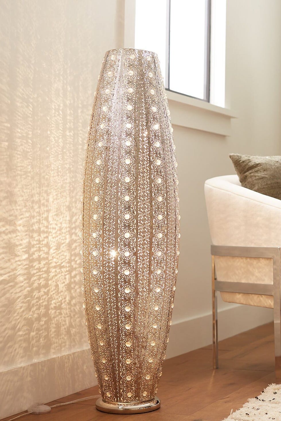 20 Best Floor Lamps For Living Rooms