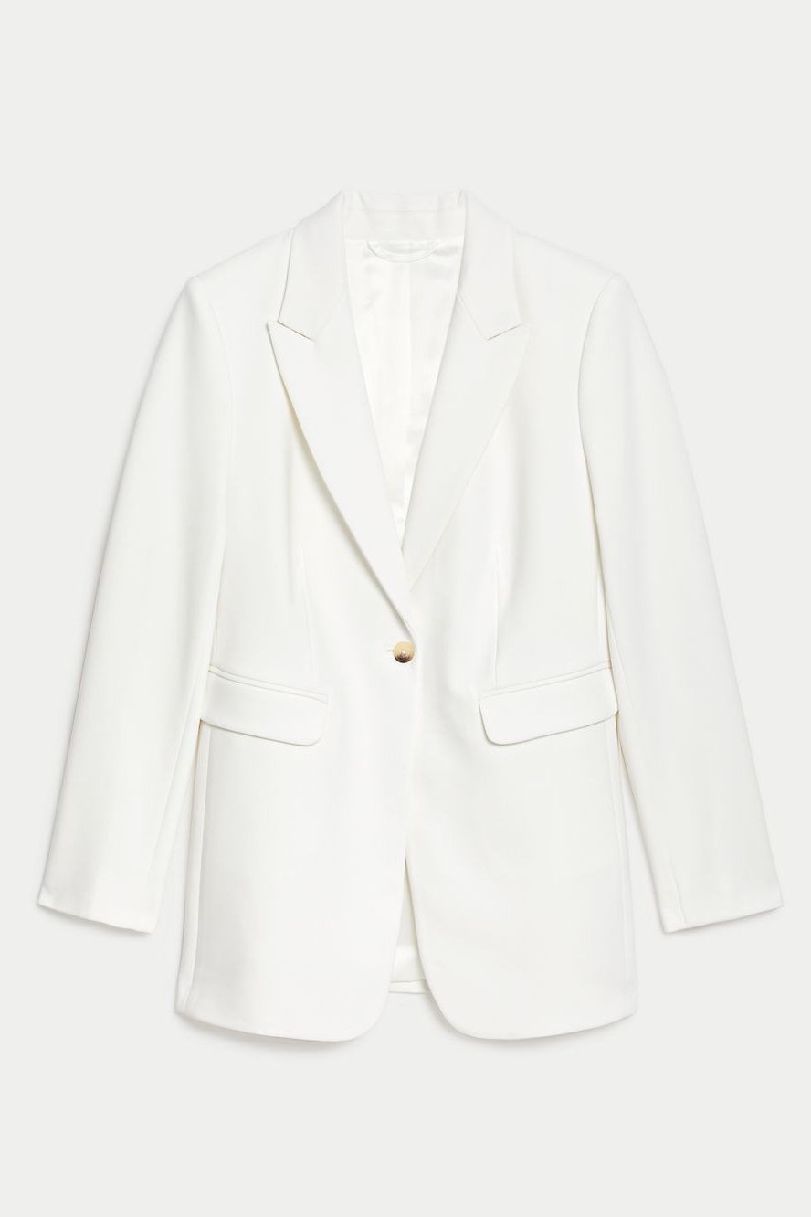 Trinny shares tips to Instagram on how to wear a white suit