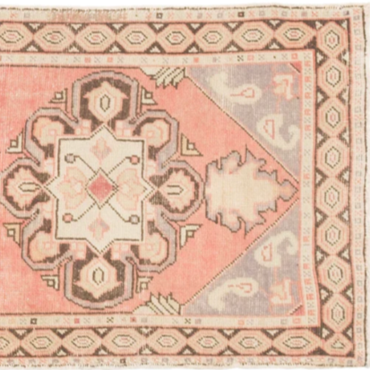 The Best Places to Buy Vintage Rugs, According to Designers