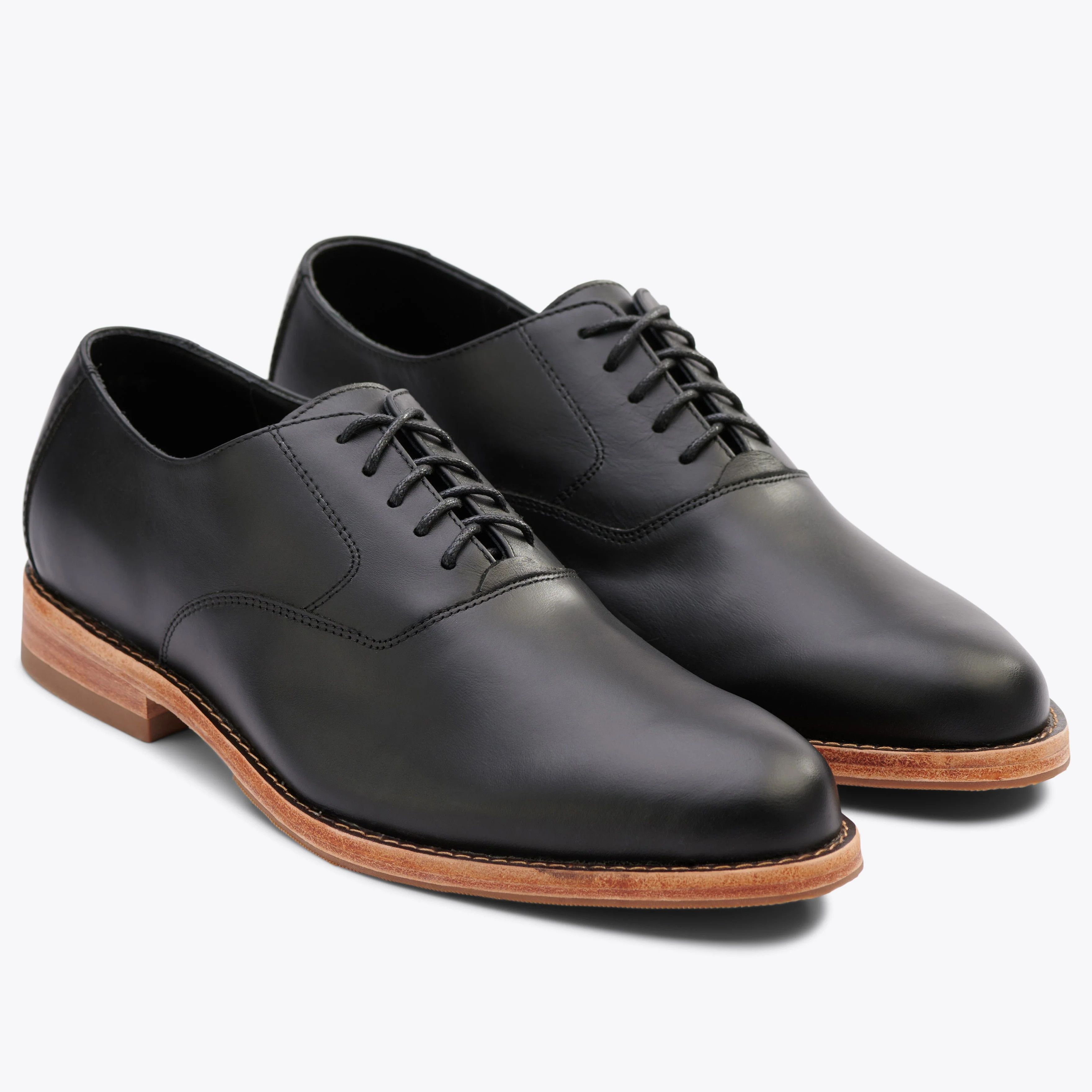 The Most Comfortable Dress Shoes For Men In 2024 Tested By Style Editors   1693505615 Mf 0001 Blk Pair Front 30668 64f0d845b9f2a 