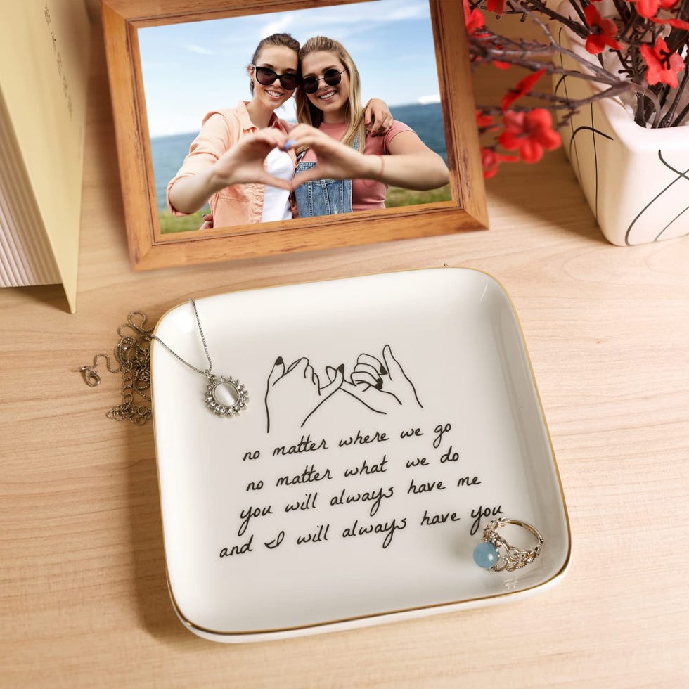 54 Unique Best Friend Gifts - Touching Gifts for BFFs