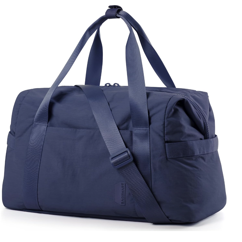 Best Weekender Bags For Women To Travel In Style 2023