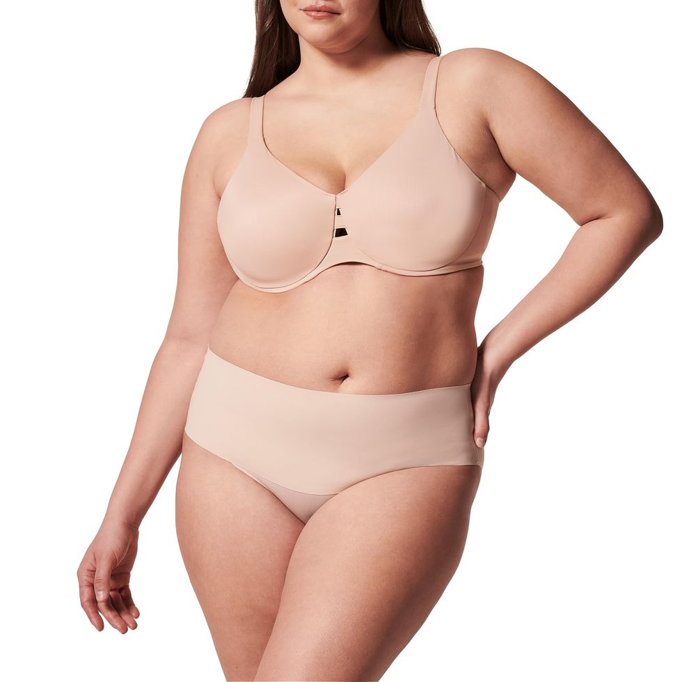 This minimizer bra is designed for plus-size women to give maximum support  to the bust along with a beautiful shape. This can be used as a daily  wear