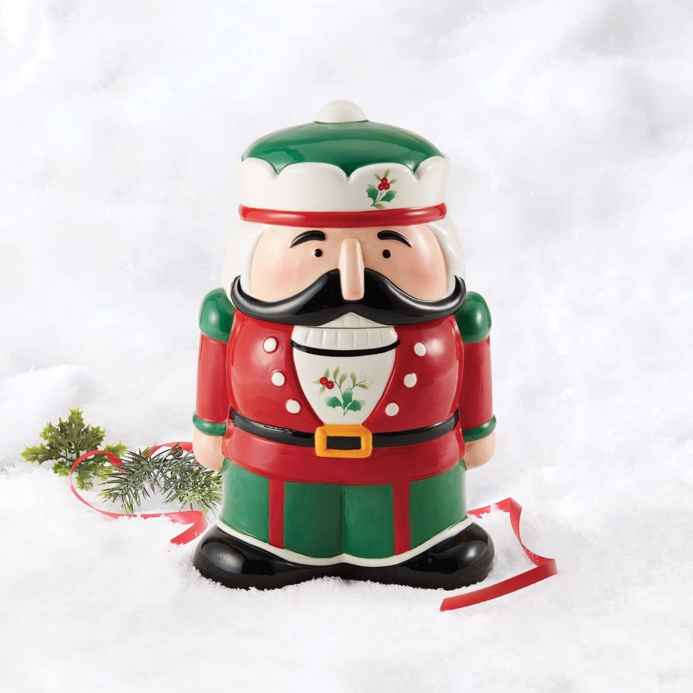 11 Best Christmas Cookie Jars to Store and Display in 2023