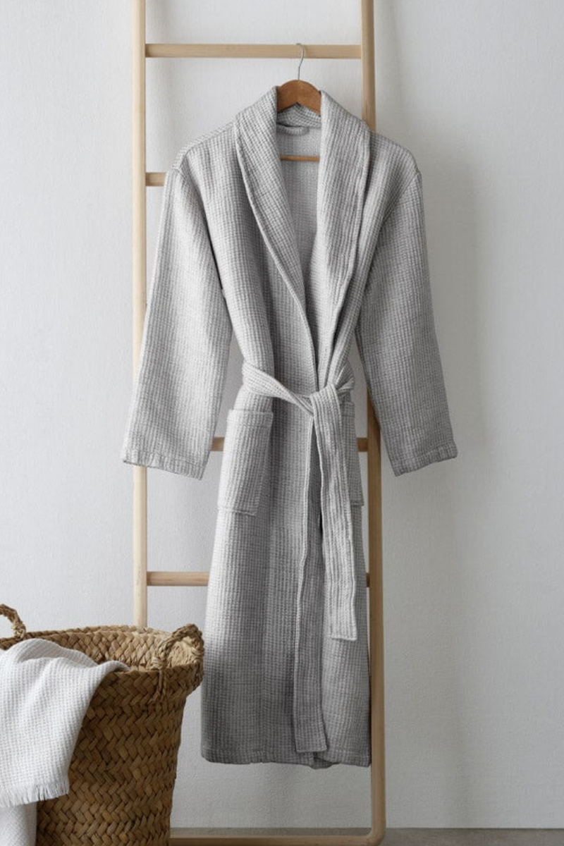 This is the best men's fleece robe on  — and it's only $23